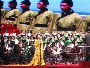 百花民族乐团在燕山影剧院上演梦回红楼—《红楼梦》组曲大型音乐会